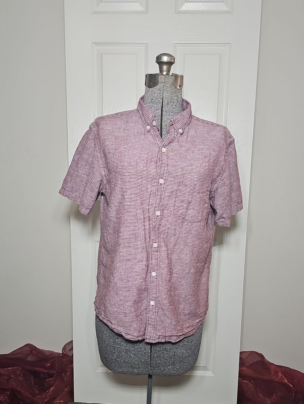Old Navy Short Sleeve Button Up Shirt Pink Red Stripe Pattern Size M
